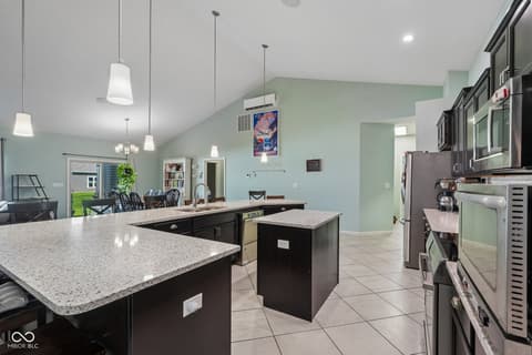 Photo of 806 Foxglove Court, Lebanon, IN