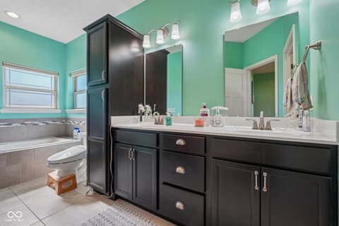 Photo of 806 Foxglove Court, Lebanon, IN