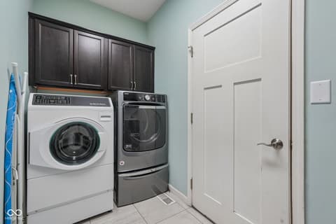 Photo of 806 Foxglove Court, Lebanon, IN