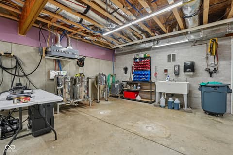 Photo of 806 Foxglove Court, Lebanon, IN