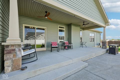 Photo of 806 Foxglove Court, Lebanon, IN