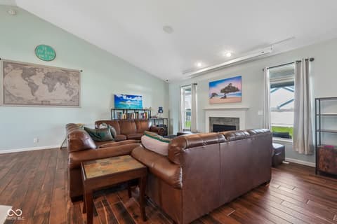 Photo of 806 Foxglove Court, Lebanon, IN