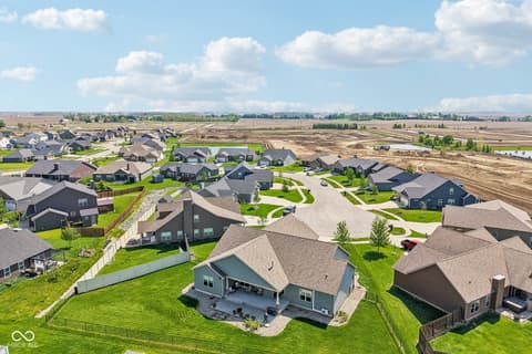 Photo of 806 Foxglove Court, Lebanon, IN