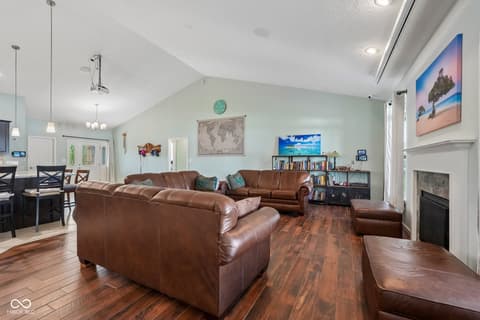 Photo of 806 Foxglove Court, Lebanon, IN