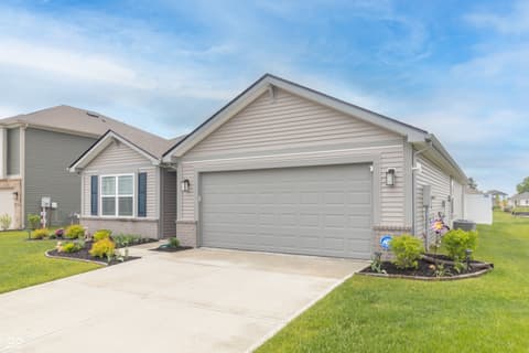Front exterior at 1229 Fleming Drive, Greenfield, IN