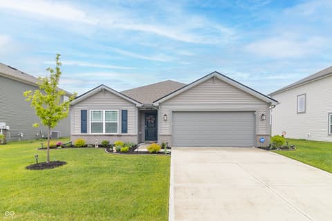 Front exterior at 1229 Fleming Drive, Greenfield, IN