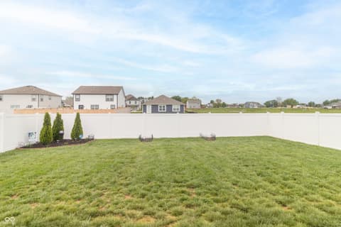 Yard at 1229 Fleming Drive, Greenfield, IN