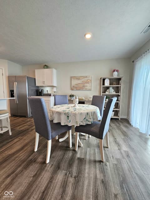 Dining room at 1229 Fleming Drive, Greenfield, IN