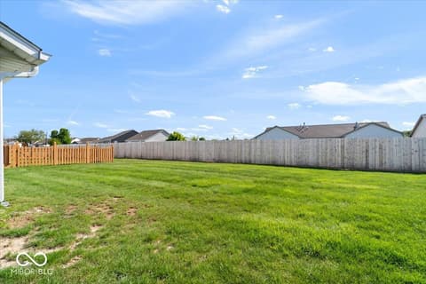 Photo of 1333 N Apple Lake Drive, Greenfield, IN