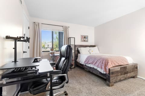 Photo of 4291 Village Parkway Circle W, Indianapolis, IN