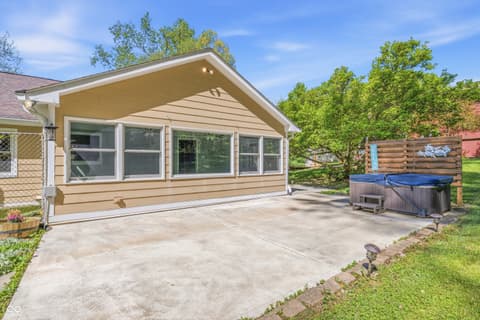 Photo of 300 Byram Boulevard, Martinsville, IN