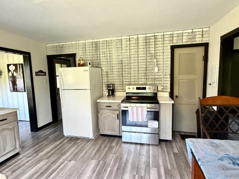 Kitchen at 539 E Washington Street, Morgantown, IN