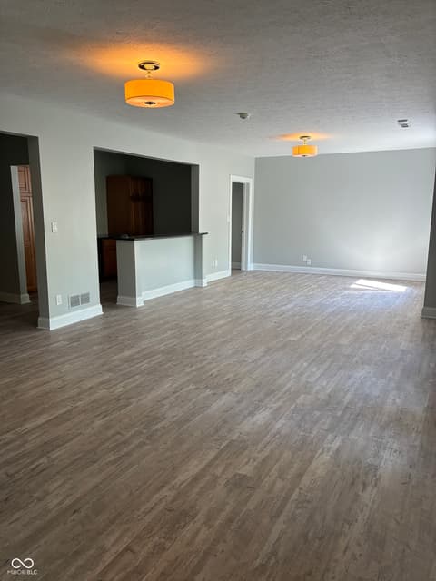 Photo of 8631 Bay Colony Drive, Indianapolis, IN