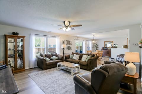 Photo of 1304 Ellington Drive, Shelbyville, IN