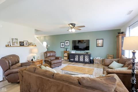 Photo of 1304 Ellington Drive, Shelbyville, IN