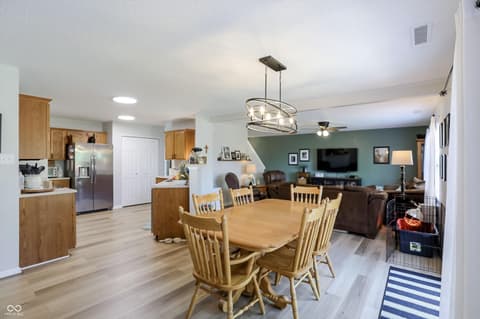 Photo of 1304 Ellington Drive, Shelbyville, IN