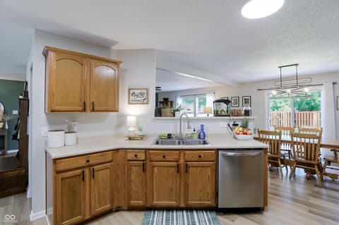 Photo of 1304 Ellington Drive, Shelbyville, IN