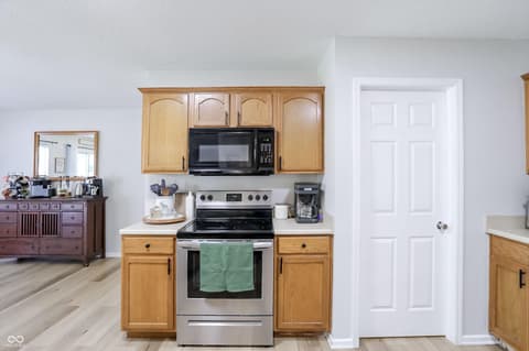Photo of 1304 Ellington Drive, Shelbyville, IN