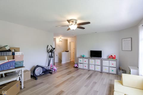 Photo of 1304 Ellington Drive, Shelbyville, IN