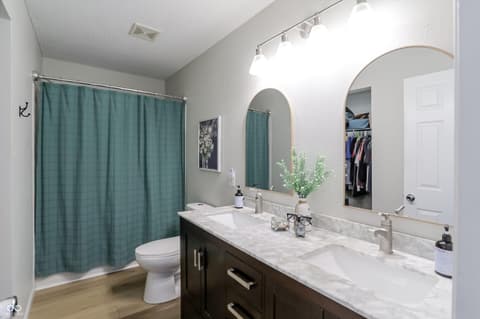 Photo of 1304 Ellington Drive, Shelbyville, IN
