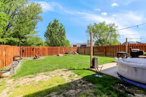 Photo of 1304 Ellington Drive, Shelbyville, IN