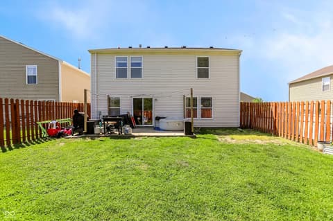 Photo of 1304 Ellington Drive, Shelbyville, IN