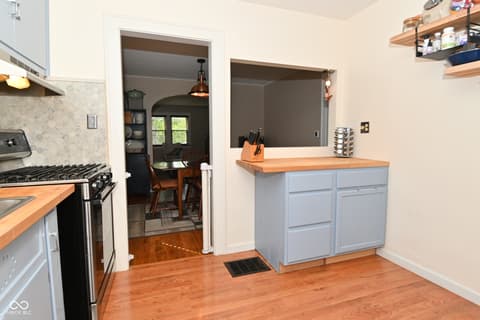 Photo of 156 E Pleasant Run Parkway North Drive, Indianapolis, IN