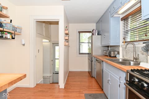 Photo of 156 E Pleasant Run Parkway North Drive, Indianapolis, IN