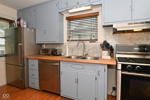 Photo of 156 E Pleasant Run Parkway North Drive, Indianapolis, IN