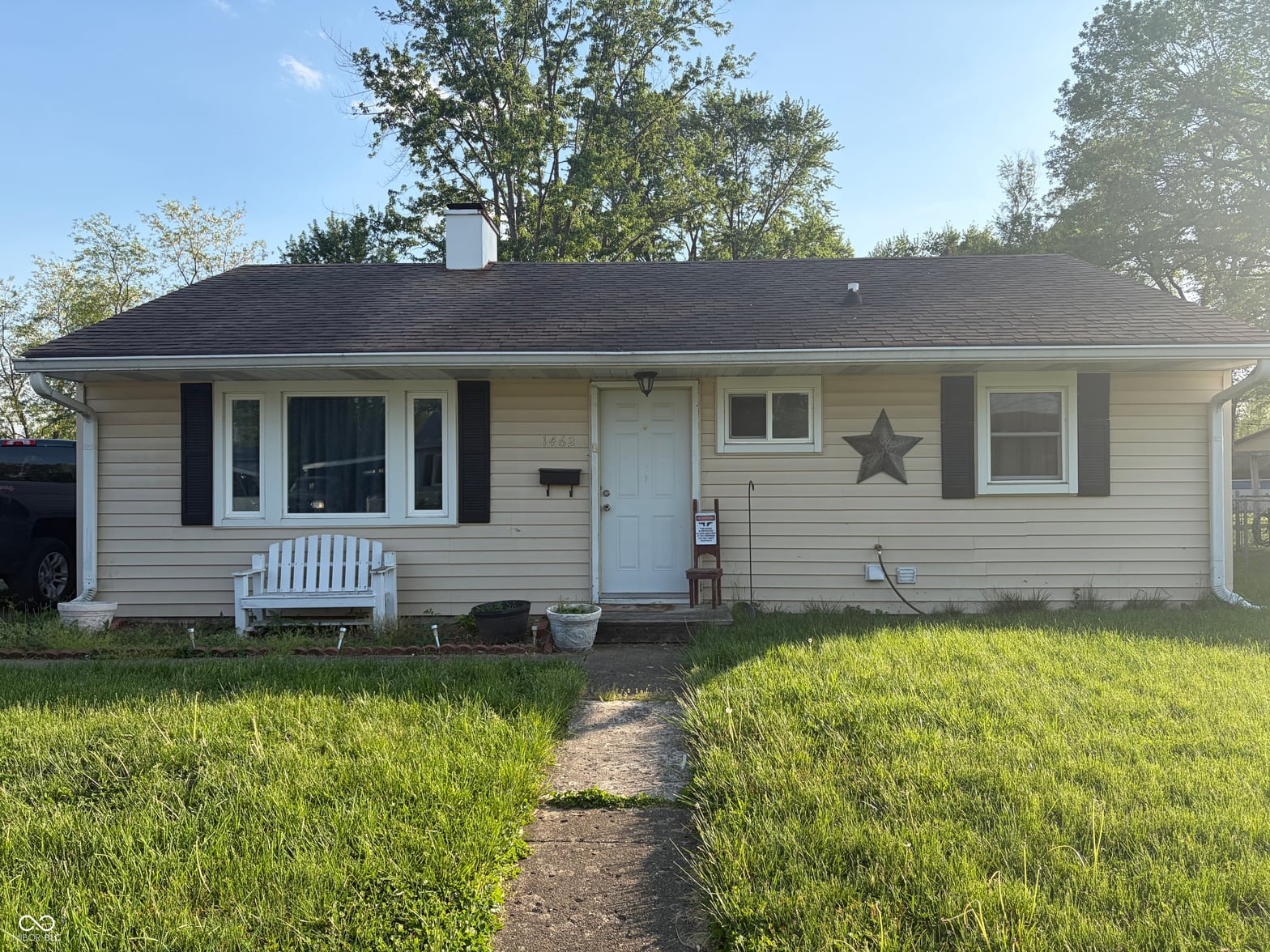 Photo of 1462 Lochry Road, Franklin, IN