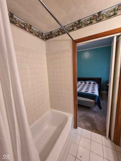 Photo of 340 S Grand Avenue, Indianapolis, IN