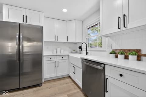 Photo of 1547 Fairway Drive, Indianapolis, IN