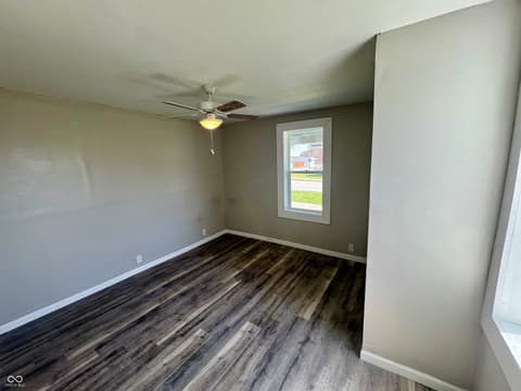 Photo of 2 S Lafayette Street, Cloverdale, IN
