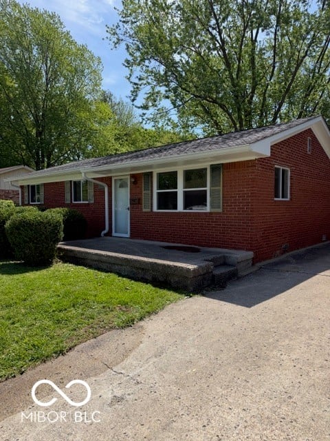 Front exterior at 1449 Biloxi Lane, Beech Grove, IN