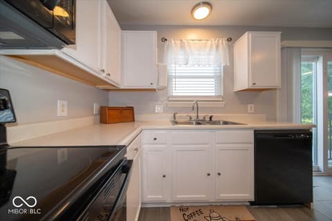 Photo of 6907 Governors Point Drive, Indianapolis, IN