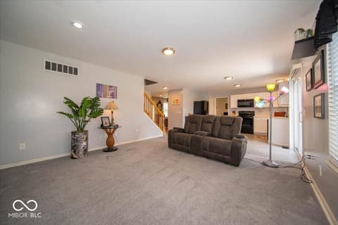 Photo of 6907 Governors Point Drive, Indianapolis, IN