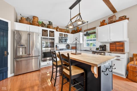 Photo of 697 Lake Vista Drive, Columbus, IN