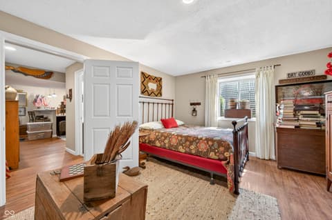 Photo of 697 Lake Vista Drive, Columbus, IN