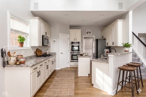 Photo of 14152 Ledgewood Way, Carmel, IN