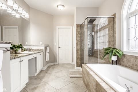 Photo of 14152 Ledgewood Way, Carmel, IN