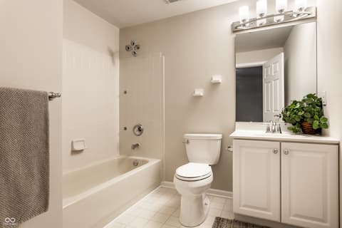 Photo of 14152 Ledgewood Way, Carmel, IN