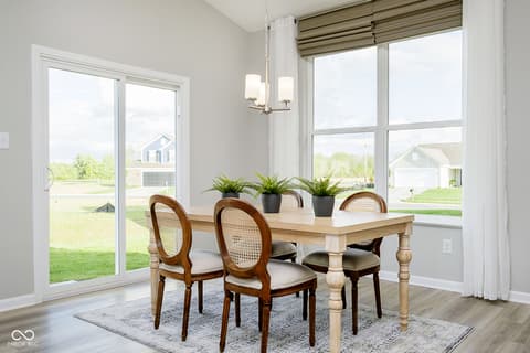 Dining room at 10431 Rose Mill Drive, Indianapolis, IN