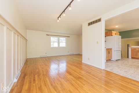 Photo of 3404 W Robinwood Drive, Muncie, IN
