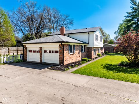 Photo of 3404 W Robinwood Drive, Muncie, IN
