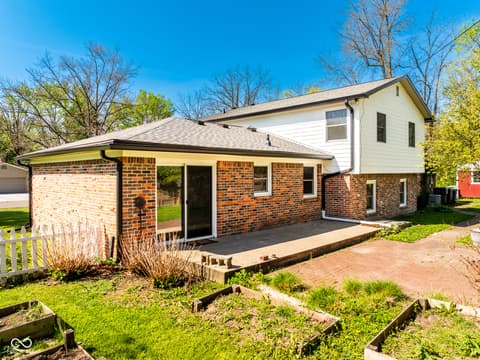 Photo of 3404 W Robinwood Drive, Muncie, IN