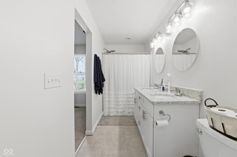Bathroom at 258 Gettysburg, Coatesville, IN