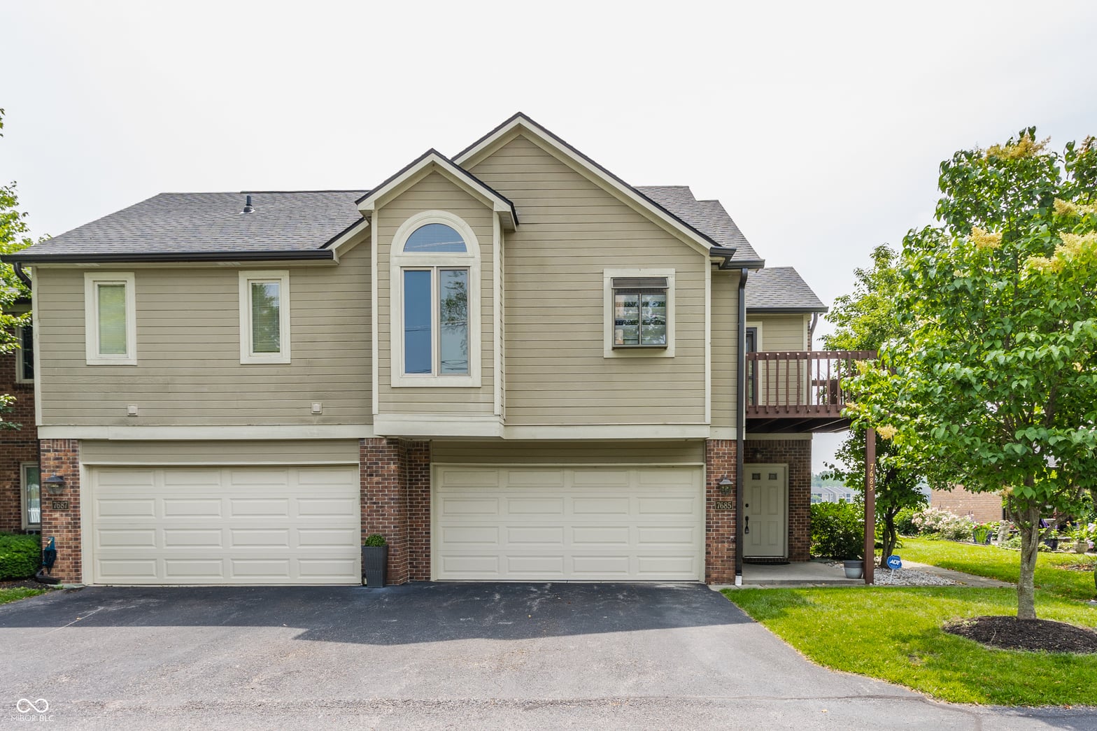Front exterior at 7685 River Road, Indianapolis, IN