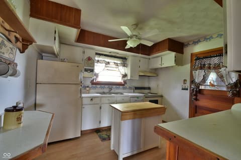 Photo of 2912 Outer Drive, New Castle, IN