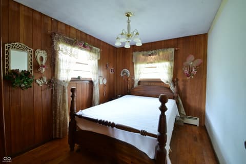 Photo of 2912 Outer Drive, New Castle, IN