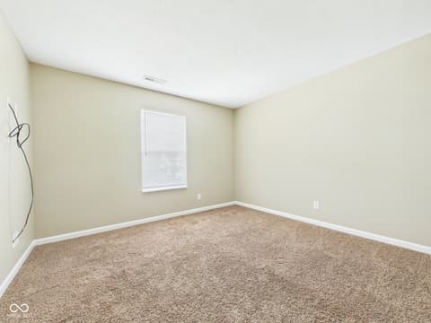 Photo of 519 Flint Boulevard, Fortville, IN
